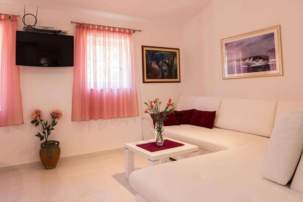 Apartments Mare Дубровник Екстериор снимка