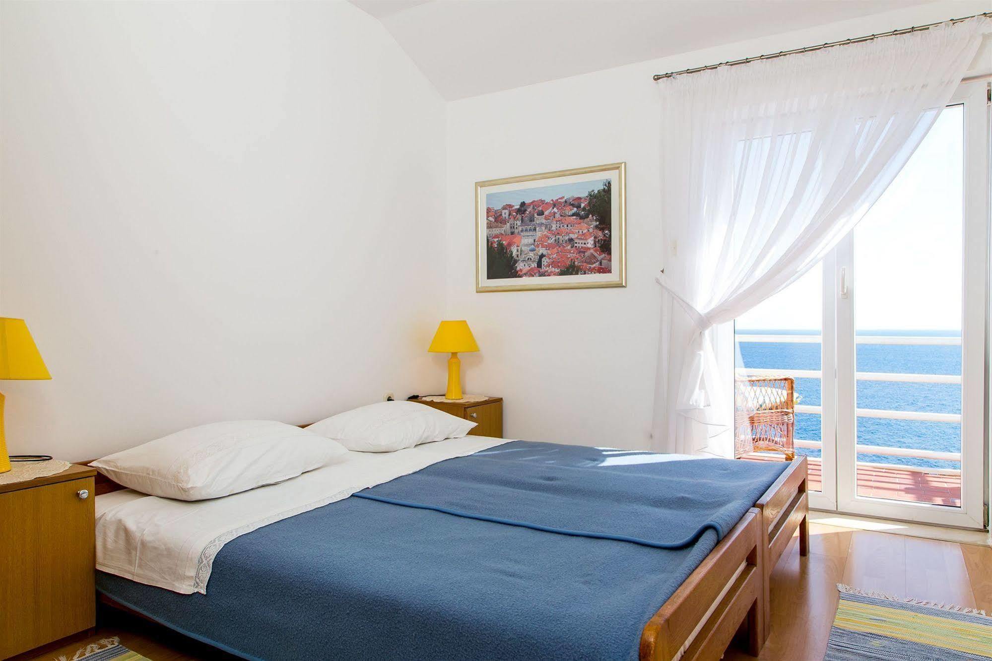 Apartments Mare Дубровник Екстериор снимка